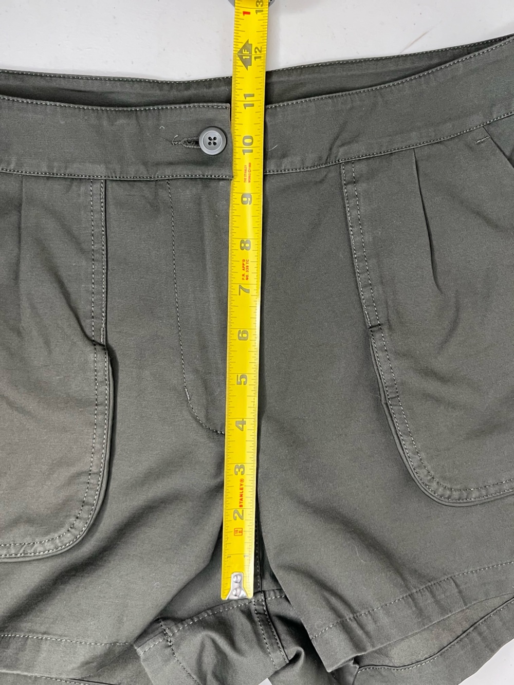 Lululemon This Instant Dark Olive Qwick Chino Shorts Sz 8 - Picture 15 of 16